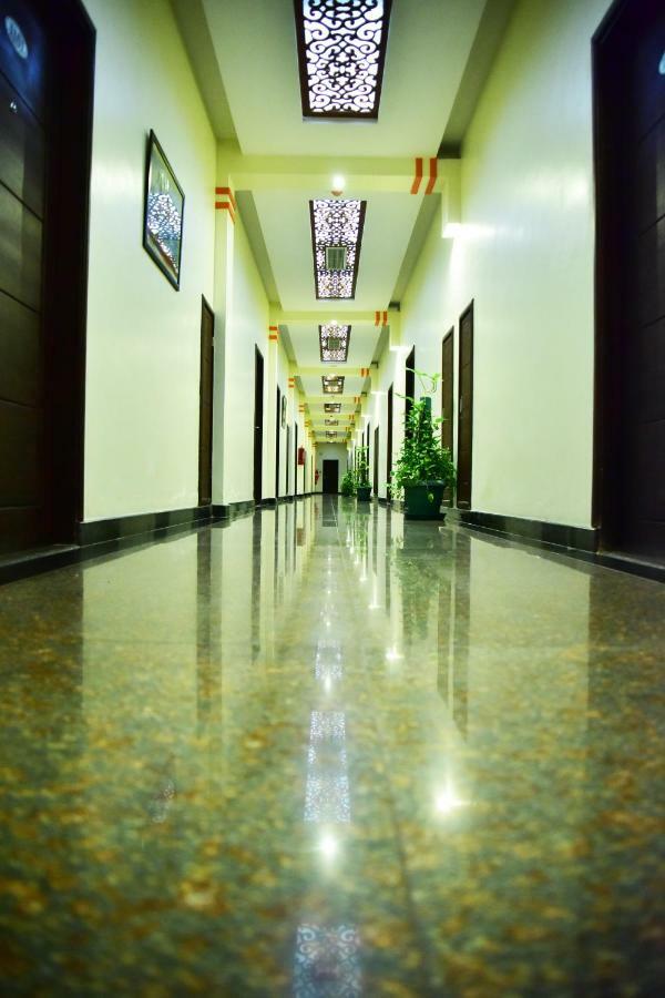 Hotel Blue Sapphire Дар-эс-Саламе Экстерьер фото
